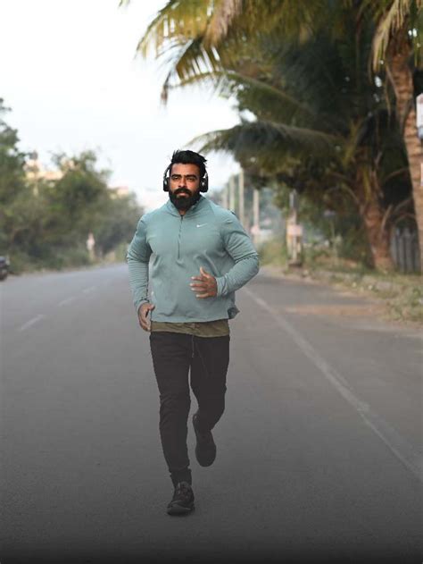 5 ways to stay consistent with your fitness routine