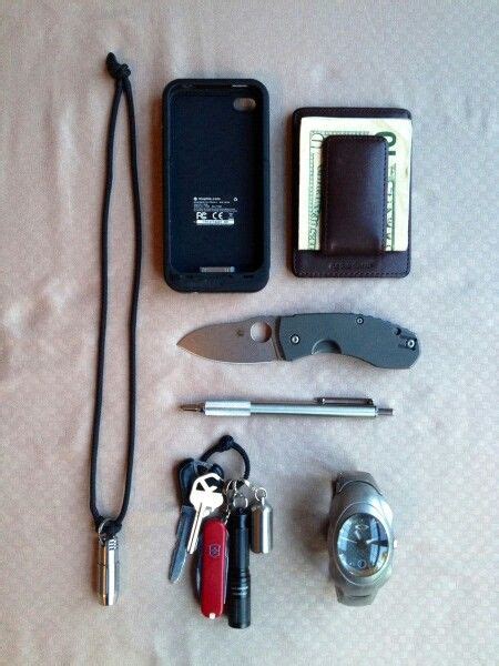 Simple EDC Gear setup | Edc gear, Edc fashion, Mens accessories fashion