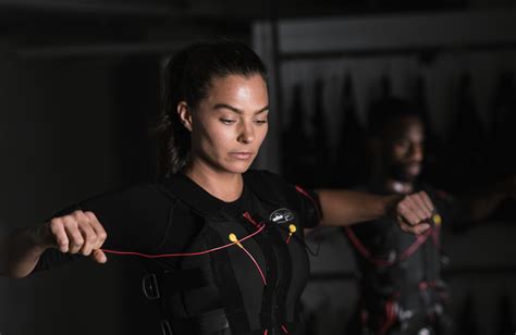 8 Benefits of EMS for Fat Loss and Muscle Gain | BodyPulse Vancouver