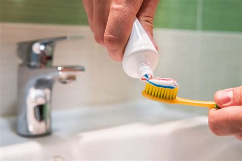 How to Keep a Regular Grooming Routine - Dr. Squatch