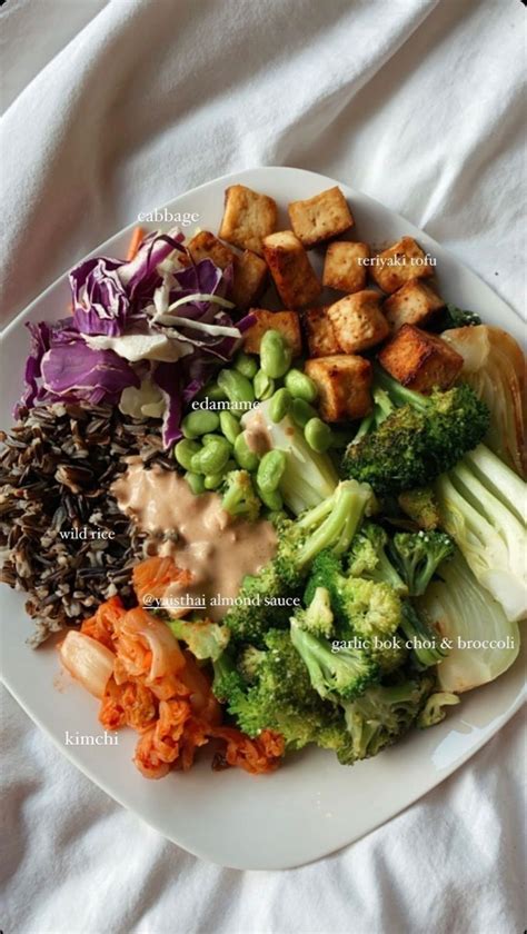Healthy Dinner Plate with Broccoli and Carrots
