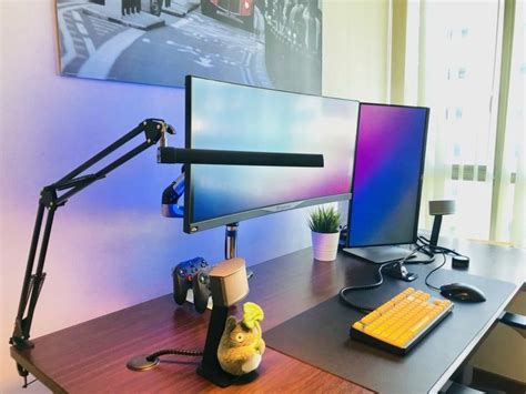 30 Dual Monitor Setup Ideas for Gaming and Productivity | Home office ...