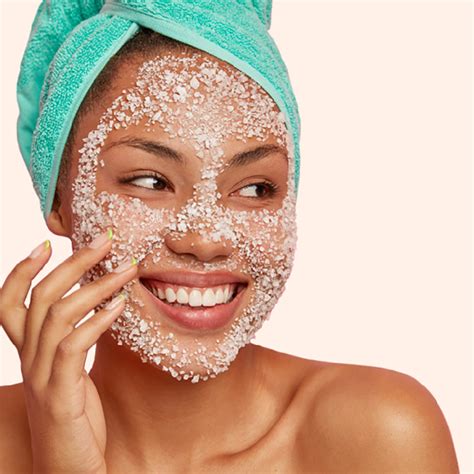 How to Exfoliate Your Face | Amway United States