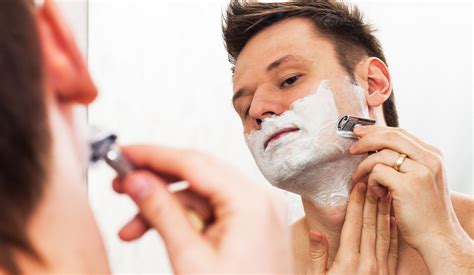 Shaving Cream And Razor