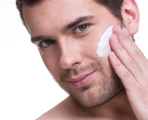 How To Make Your Own Aftershave Balm - beardition.com