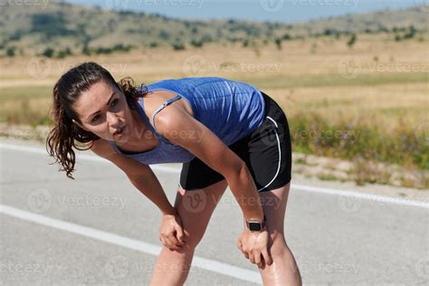 Close-Up Portrait of Determined Athlete Resting After Intense Workout ...