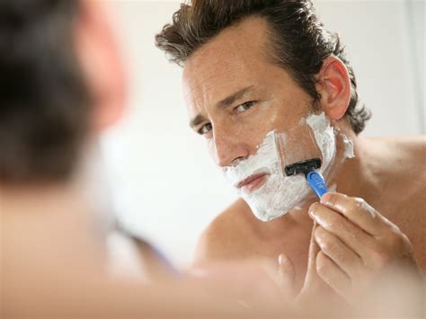 How to shave for peak skin performance & zero razor burn?