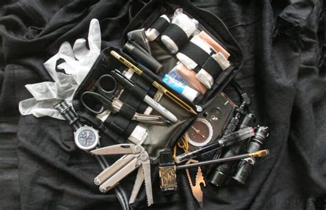 37 Travel EDC Gear Items For When You're Away - Survival Sullivan