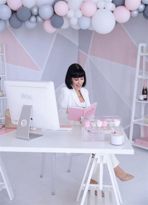 4 Ways To Feel More Confident – The Pink Millennial