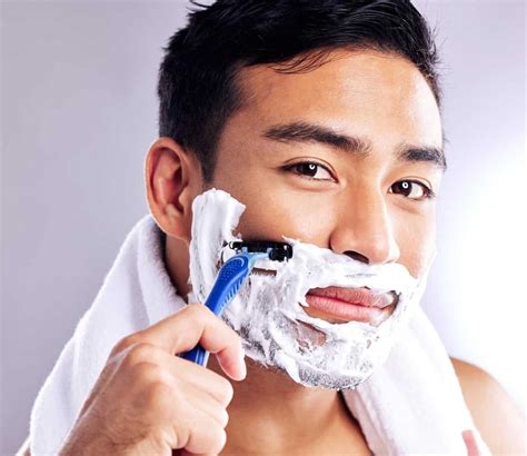 Can You Bring Shaving Cream On A Plane? (through TSA) - Aero Corner