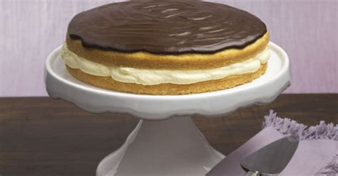 Boston cream pie recipe. Make the best Boston cream pie at home
