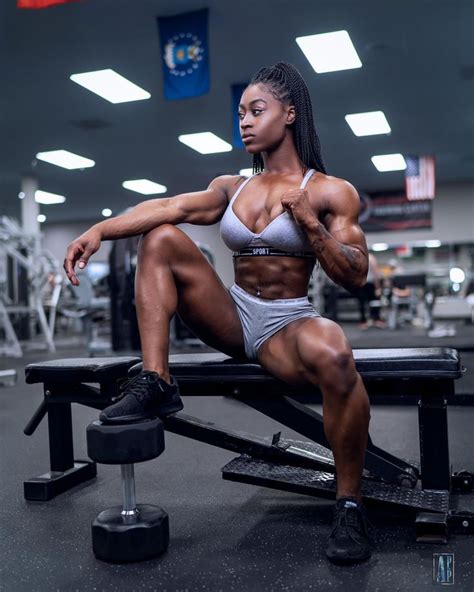 Pin de James Robinson em Fitness | Rotinas de treino, Musculação, Treino