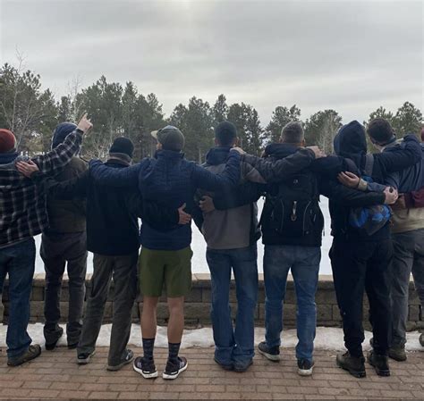 Inpatient Rehab For Men | Peaks Recovery Centers