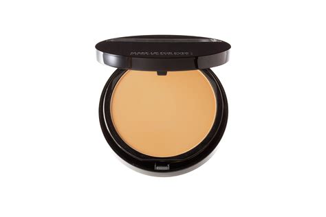 The Best Mattifying Foundations | Real Simple | Essence