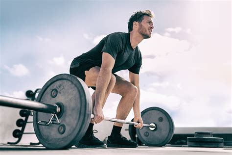 How Much Should You Be Able To deadlift?