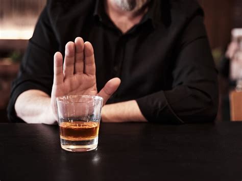 5 Benefits of Giving Up Alcohol | Cassiobury Court