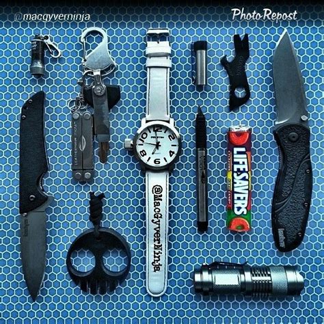 What is an edc flat lay picture – Artofit