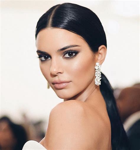 Sleek hairdos | Celeb-inspired sleek looks for girls who don't like ...