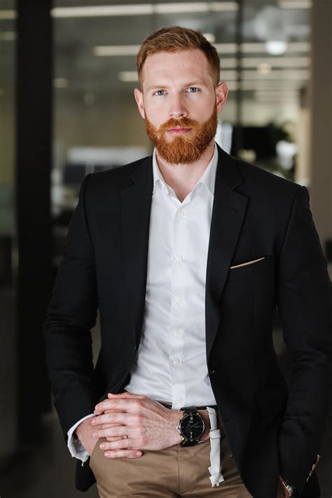 10 Striking Ginger Beard Styles To Elevate Your Look