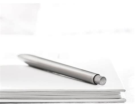The Most Minimalistic Pen by Verge | Key Features, Price & Alternatives