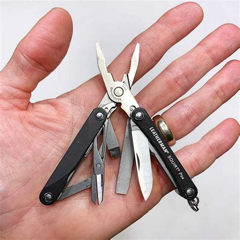 Our favorite EDC multi-tools and knives - The Gadgeteer