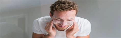 Best Face Scrubs For Men - HXMI