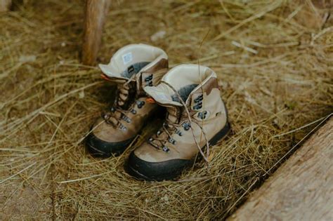 How to Dry Hiking Boots - Our 4 Best Tips!