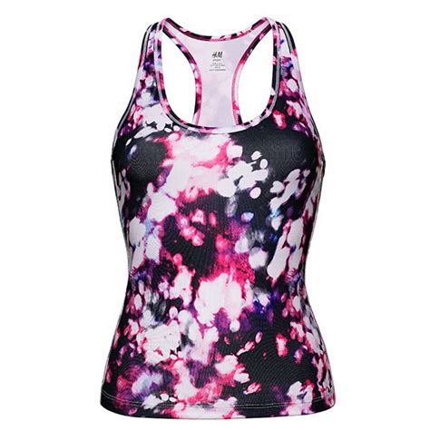 What essential workout gear optimizes performance & recovery without clutter?
