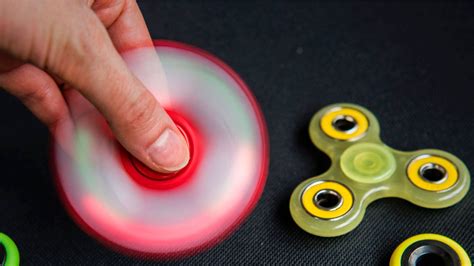[100+] Fidget Toys Wallpapers | Wallpapers.com