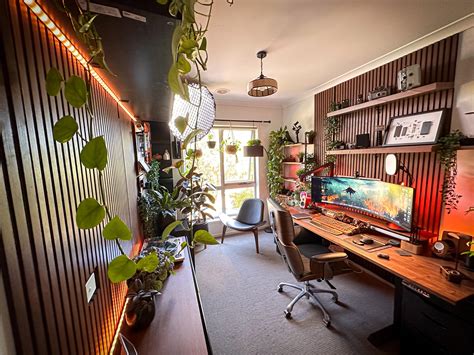 Standing desk setup with DIY cable management (cable net) : r/desksetup